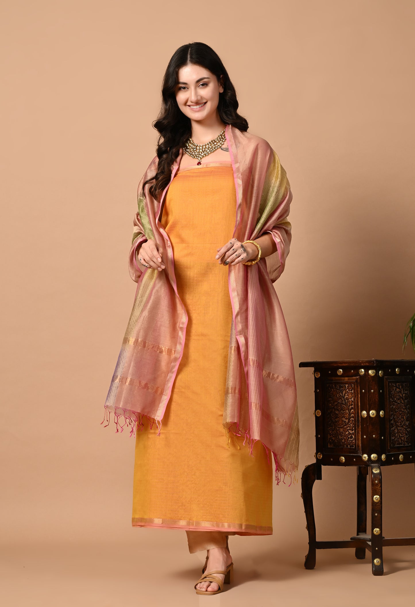 Orange Maheshwari Silk Cotton Handloom Kurta Material with Pink Dupatta