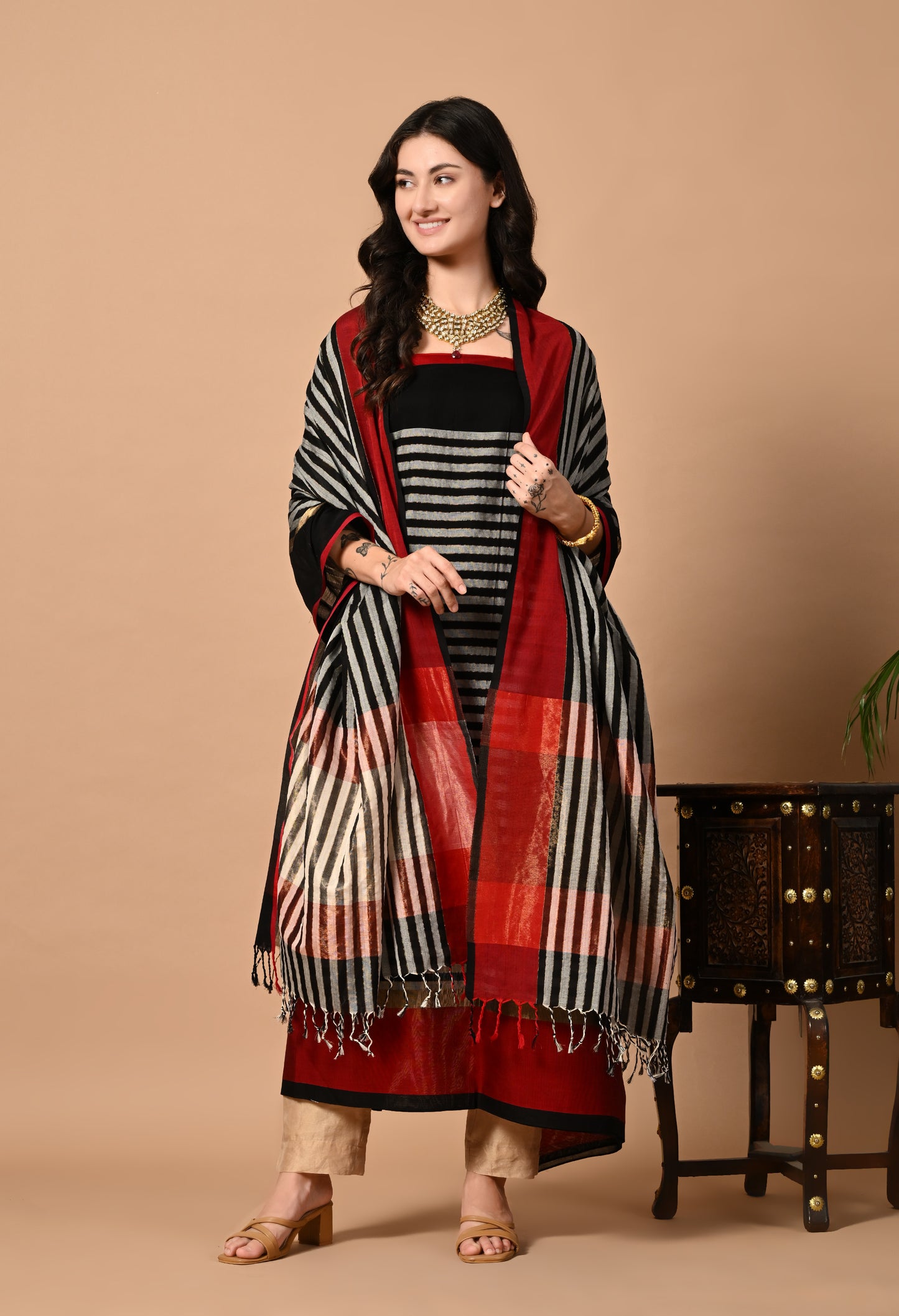 Black Maheshwari Silk Cotton Handloom Kurta Material with Dupatta