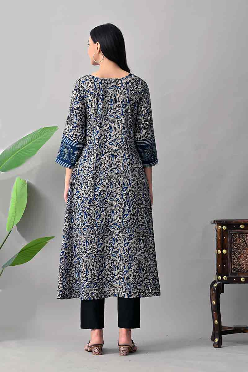 Black kalamkari hand block cotton kurta with Kutch embroidery patch