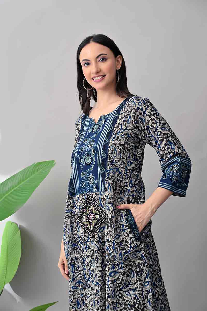 Black kalamkari hand block cotton kurta with Kutch embroidery patch