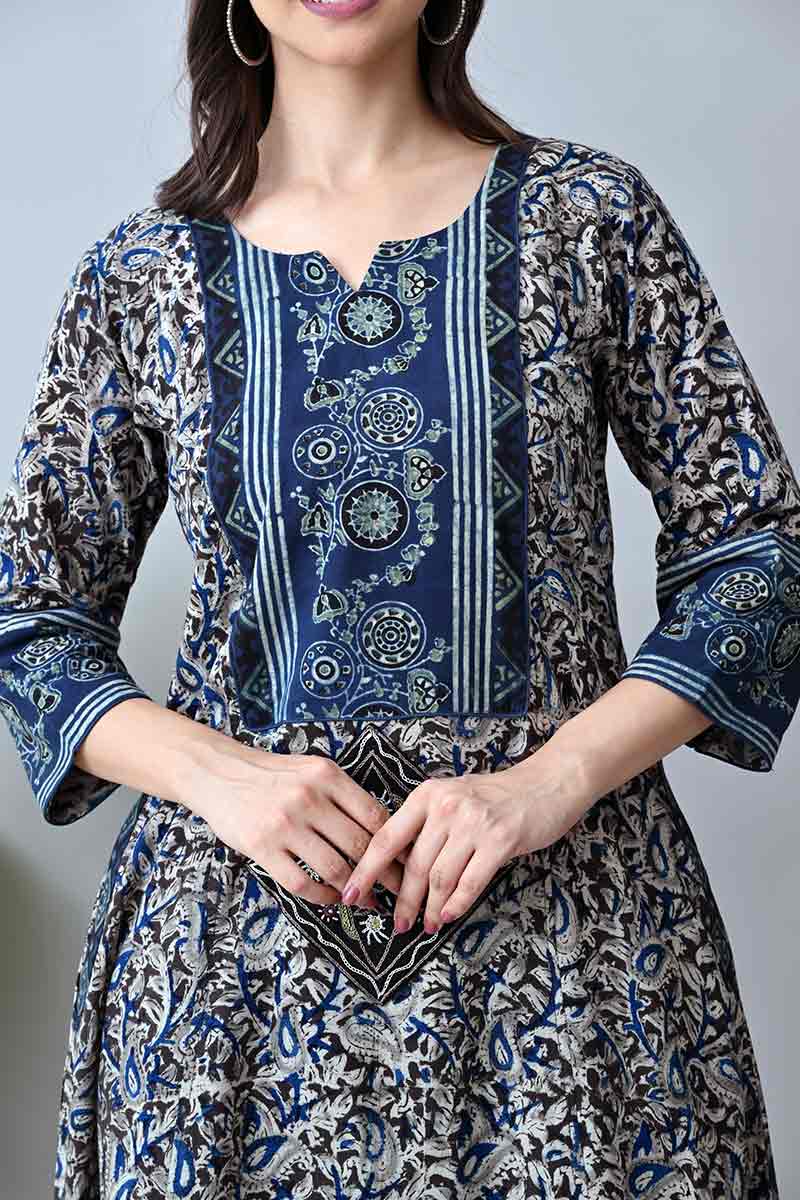 Black kalamkari hand block cotton kurta with Kutch embroidery patch