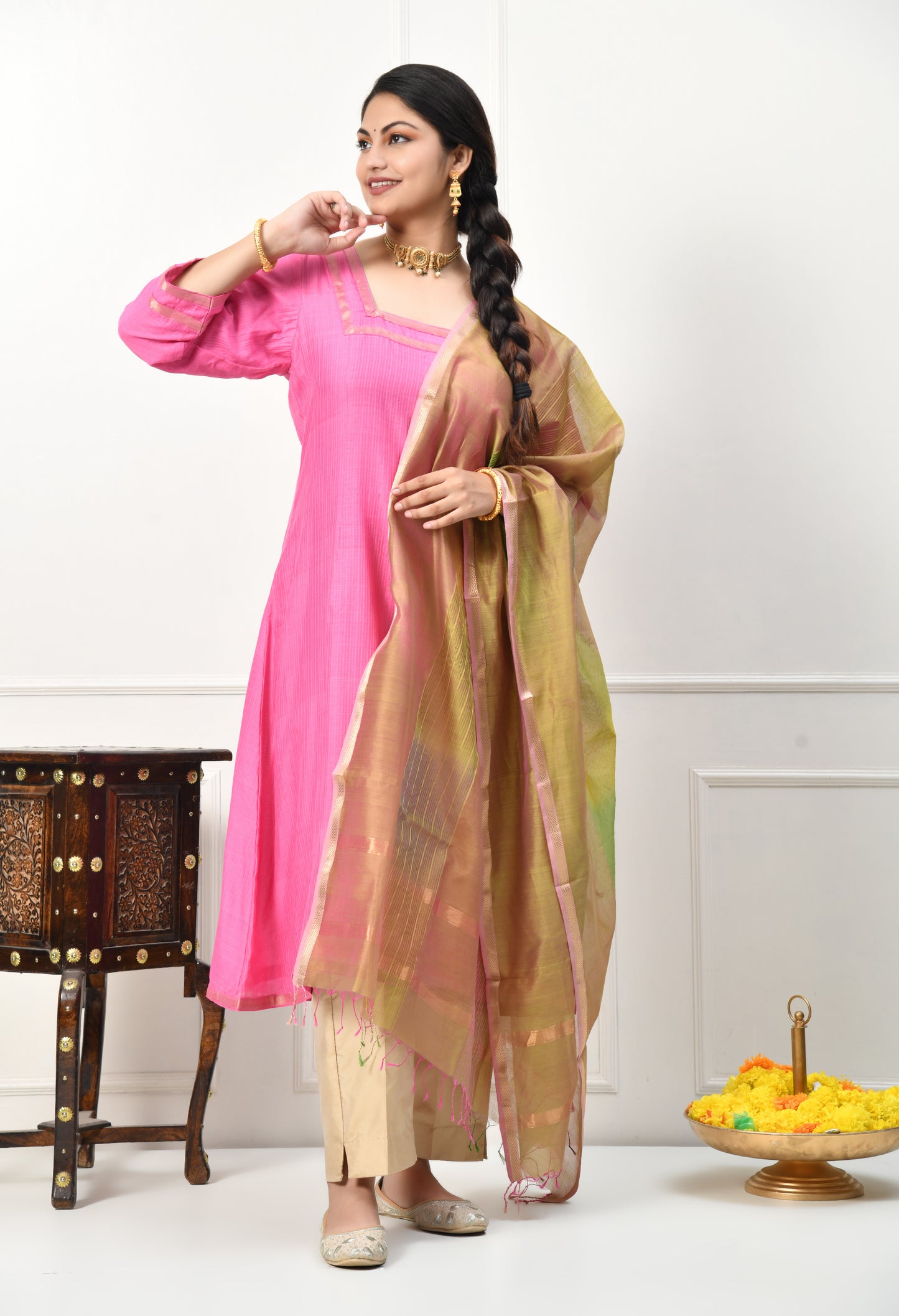 Maheshwari Handloom Silk Cotton Pink Kurta and Dupatta with Zari Border