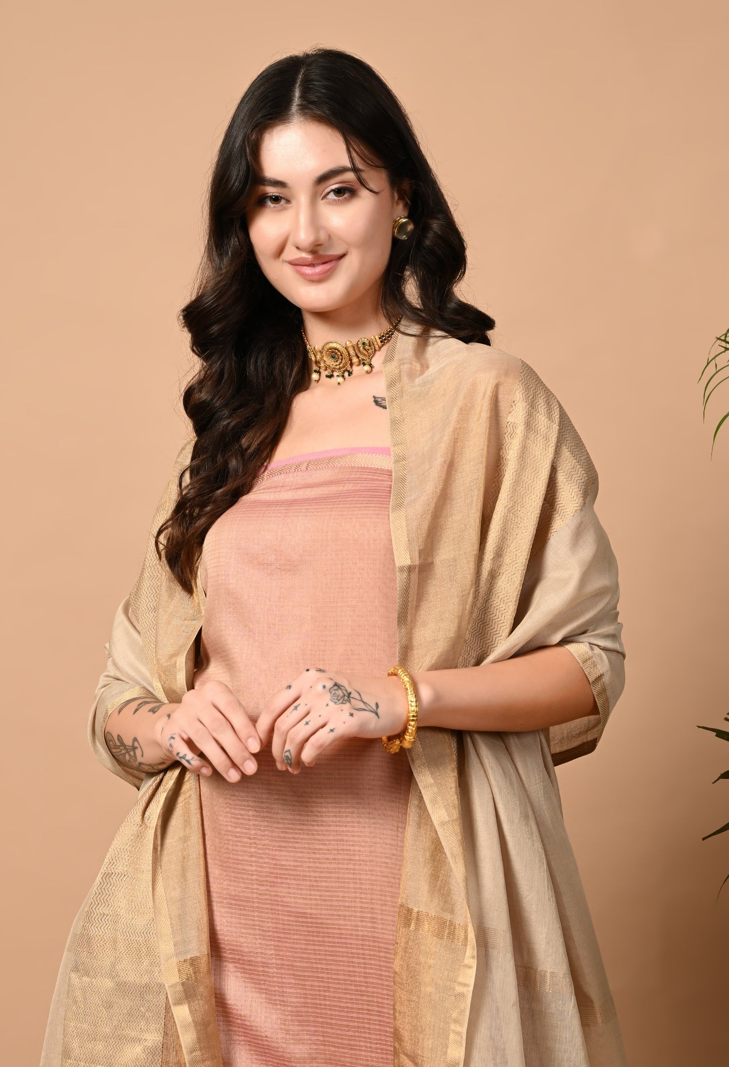 Pink Maheshwari Silk Cotton and Zari Handloom Kurta Material with Golden Dupatta