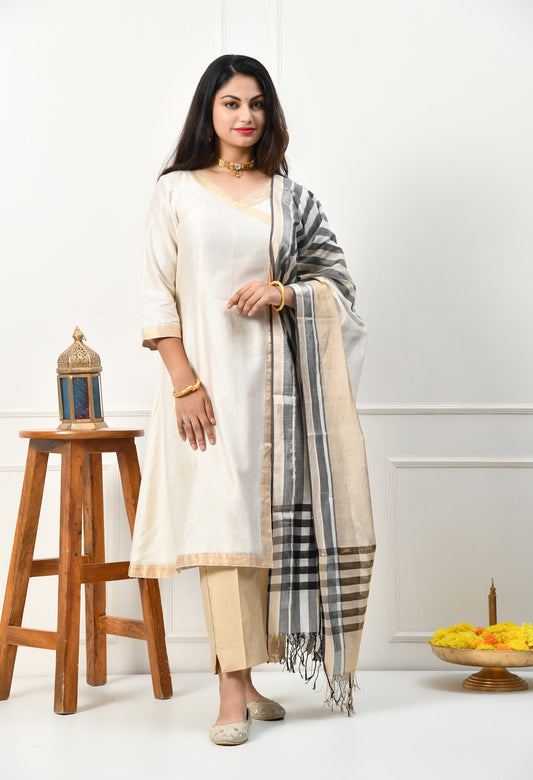 Maheshwari Handloom Silk Cotton White Kurta and Dupatta with Zari Border