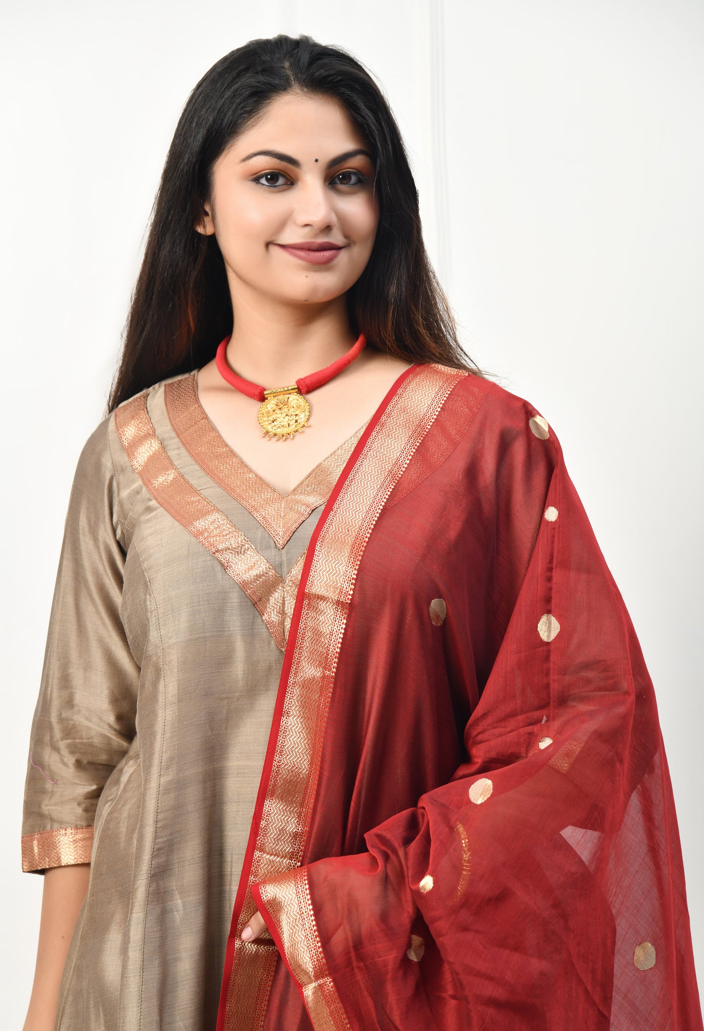 Maheshwari Handloom Silk Cotton Brown Kurta and Maroon Dupatta with Zari Border