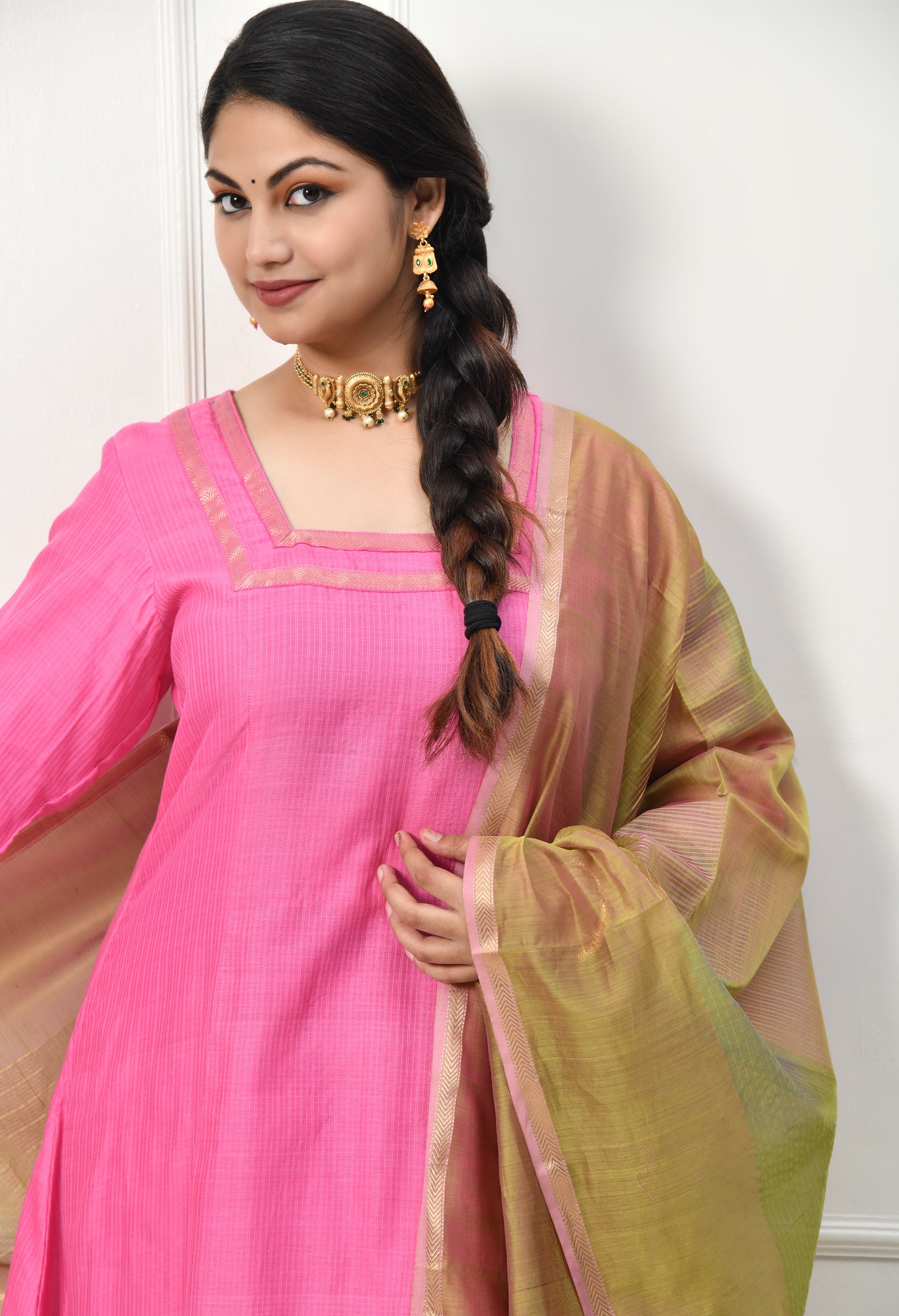 Maheshwari Handloom Silk Cotton Pink Kurta and Dupatta with Zari Border